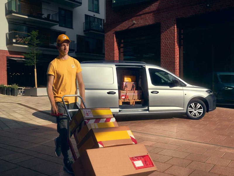 Volkswagen Caddy: versiones Cargo y Pasajeros. Características y precios de camioneta de carga. 
