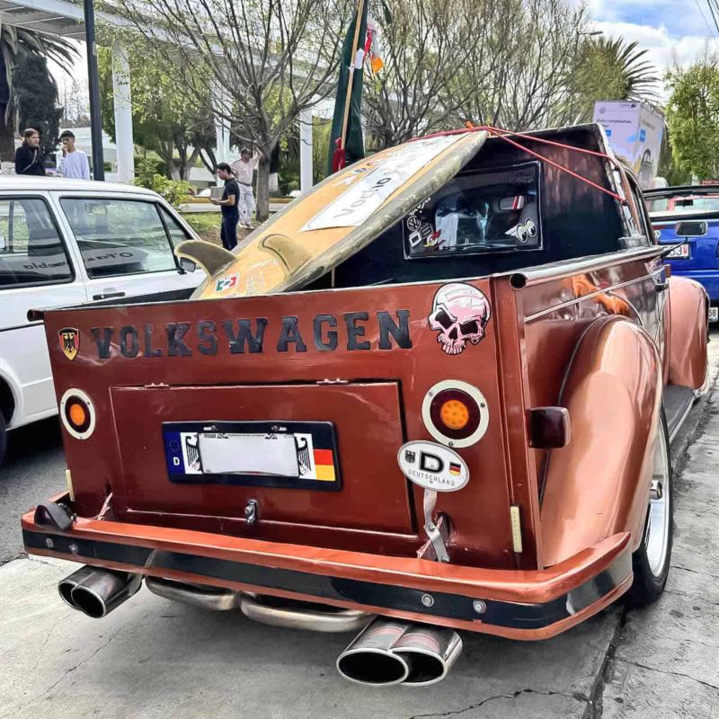 Volkswagen Safari de colección en la celebración del Vocho Fest.