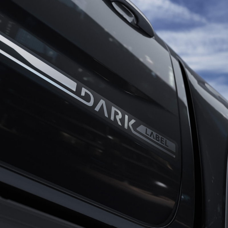 Detalle de la pintura metálica de Amarok Dark Label