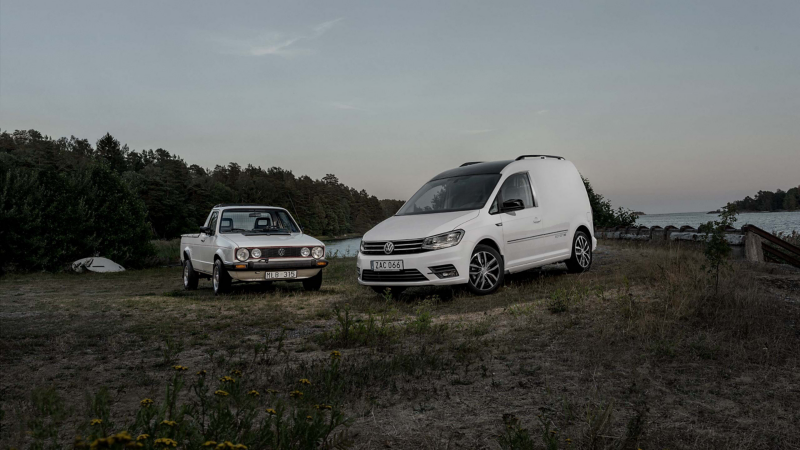 En gammal VW Caddy bredvid en ny VW Caddy Edition 35