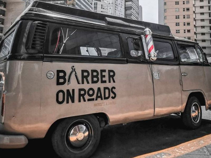 Barbería en la Ciudad de México Barber Roads en Combi VW.