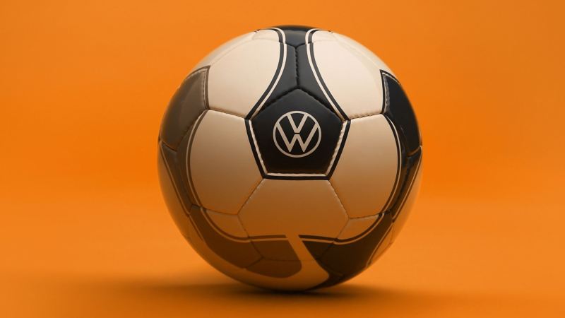 Logo de Volkswagen en balón de fútbol soccer