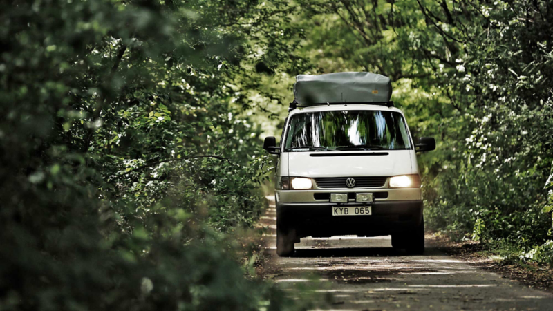 Volkswagen Caravelle på väg i Tjernobyl