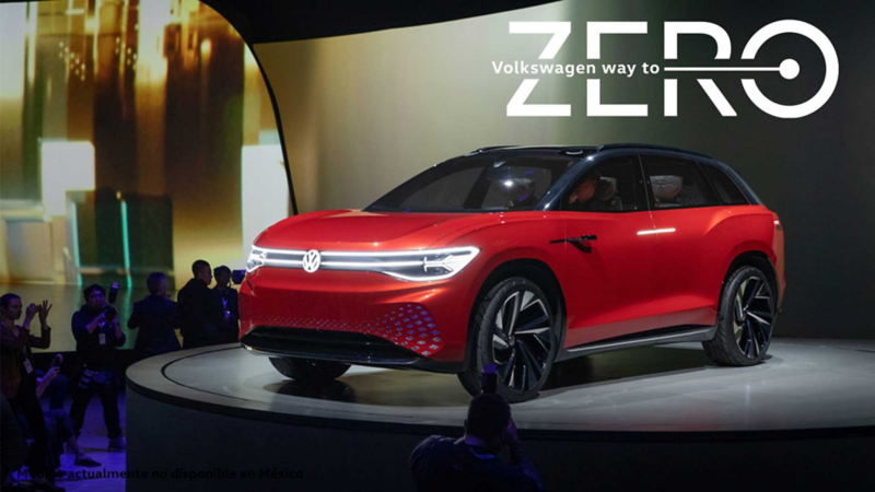SUV eléctrico ID. Roomzz de Volkswagen, en sala de exhibición. 