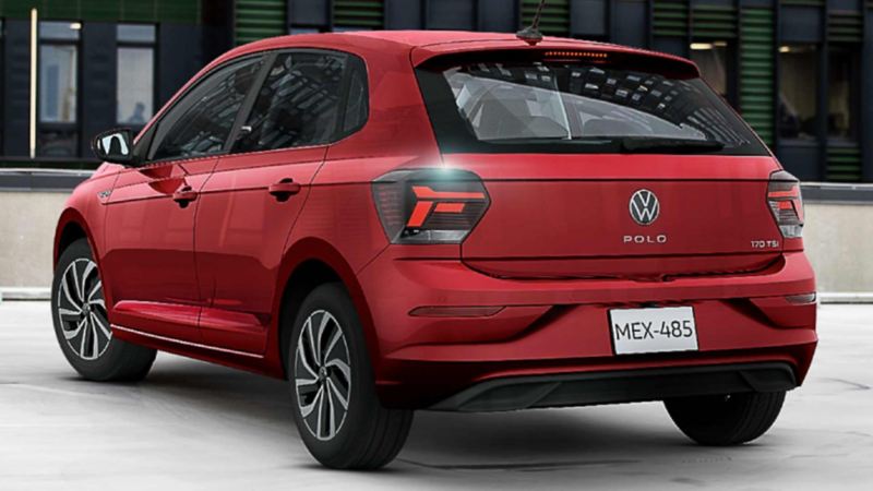 Volkswagen Polo 2024. Puerta de cajuela y faros traseros de modelo hatchback. 