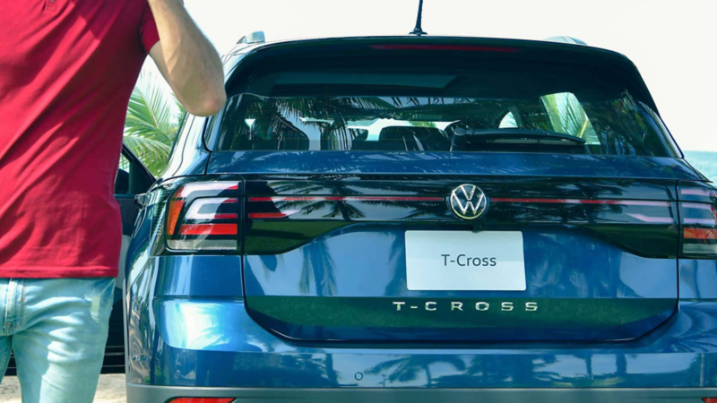 Puerta trasera de Nuevo T Cross - Cajuela de camioneta SUV de Volkswagen. 
