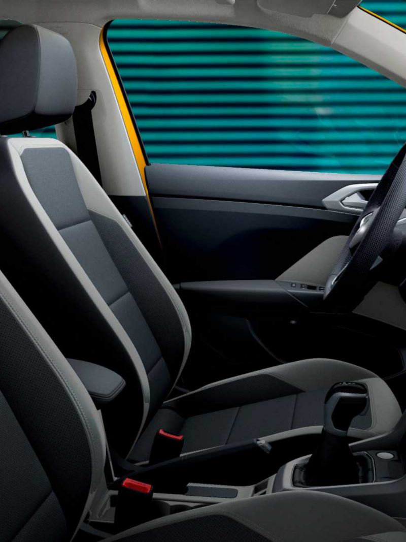 Nuevo T Cross de Volkswagen - asientos de piloto y copiloto.