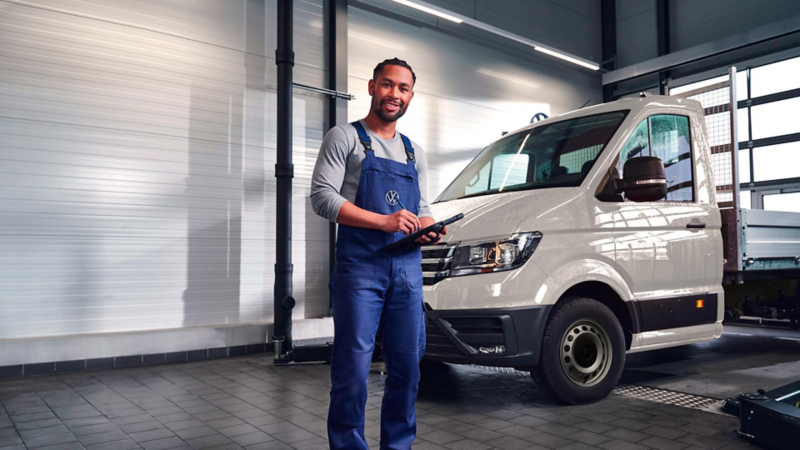 Nave de conversiones entregando un carrozado de Crafter Chasis Cabina