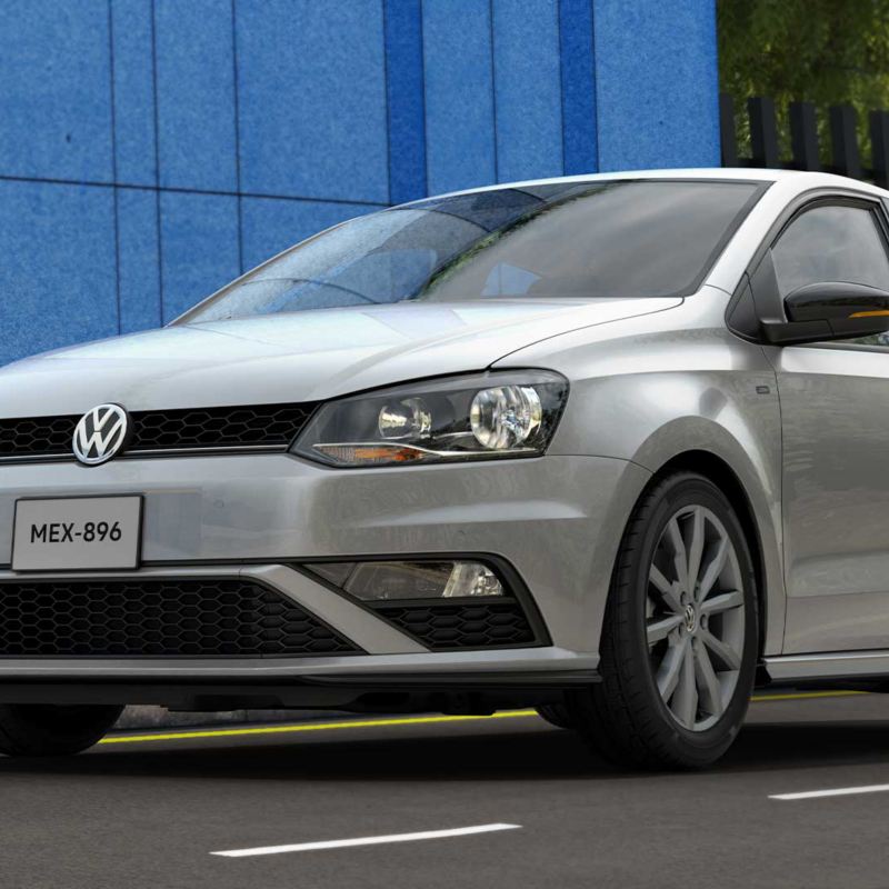 Volkswagen Vento Join 2022. Auto sedán en color gris. 