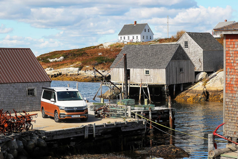 Nya Volkswagen California 6.1 i en fiskeby i Nova Scotia