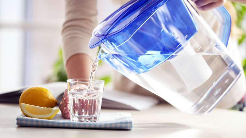 Water jug with filter function.