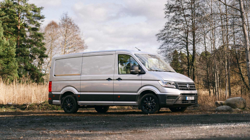 VW Crafter Compact Edition från sidan.