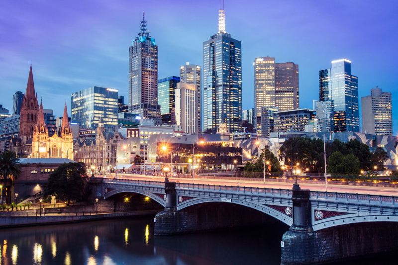 Blick auf die Skyline der australischen Stadt Melbourne.