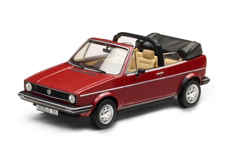 Rotes Golf Cabrio von 1984 
