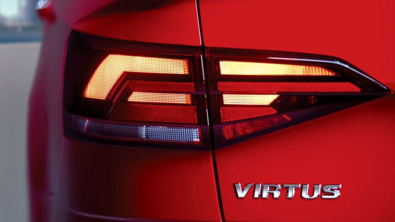 Detalle de las luces traseras del Volkswagen Virtus 2022.