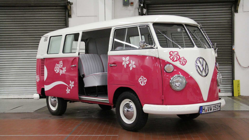 Rosa Volkswagen Folkabuss T1 Flower Power