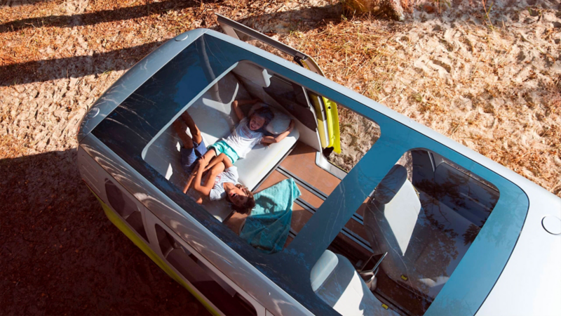 Ventana panorámica equipada en el vehículo eléctrico prototipo, ID. Buzz de VW
