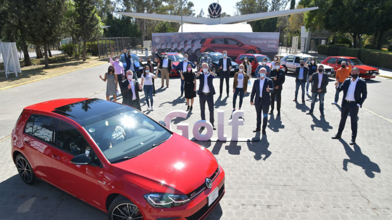 Despedida a Golf de la planta de VW en Puebla