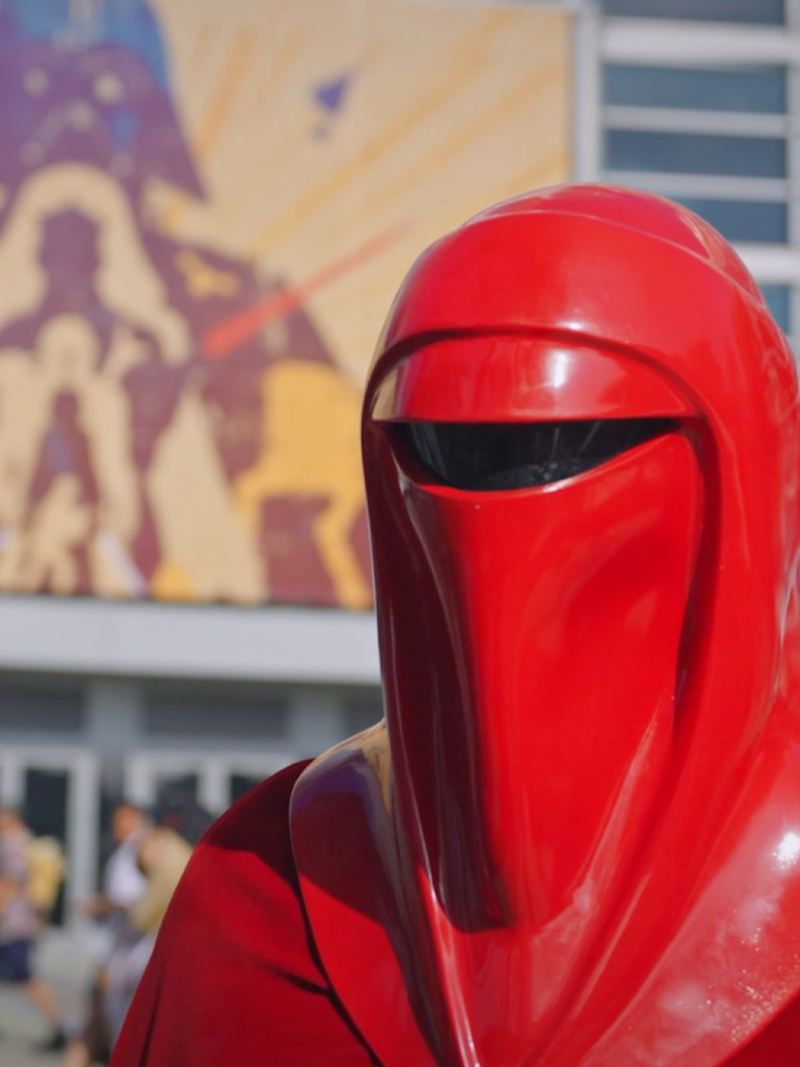 Ein Cosplayer als Imperiale Garde auf der STAR WARS Celebration.
