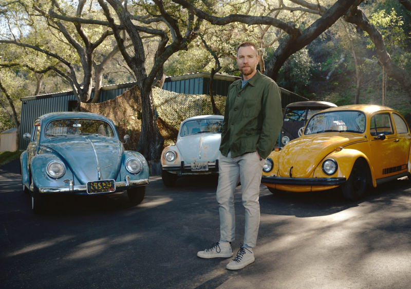 Ewan McGregor vor drei Käfern