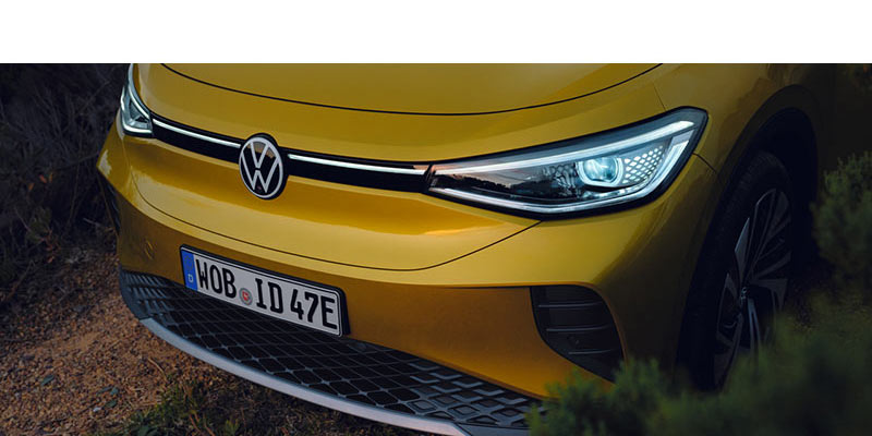 Dettaglio frontale di Volkswagen ID.4