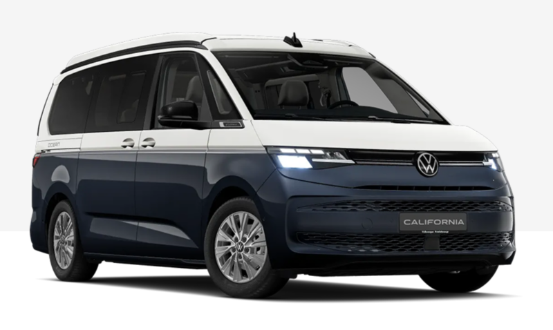 VW California Ocean bleu foncé et blanc, vue de face et de profil sur fond neutre.