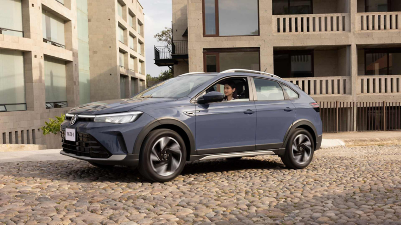 Sensores traseros y puerta de cajuela de Volkswagen Nivus 2026. 