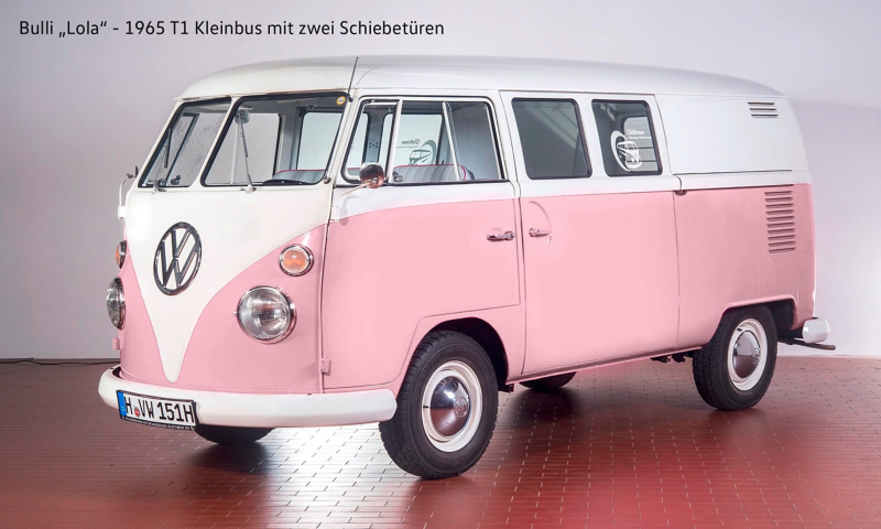 Lola - 1965 T1 Kleinbus mit zwei Schiebetüren schräg von vorne.