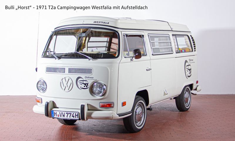 Horst - 1971 T2a Campingwagen Westfalia mit Aufstelldach schräg von vorne.