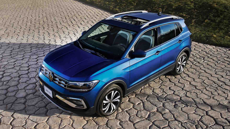 Taigun seminueva. Camioneta SUV de segunda mano en color azul, disponible en Volkswagen Usados Certificados.