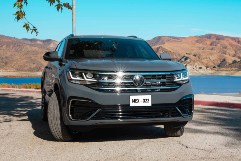 Faros delanteros de Cross Sport, SUV de Volkswagen.