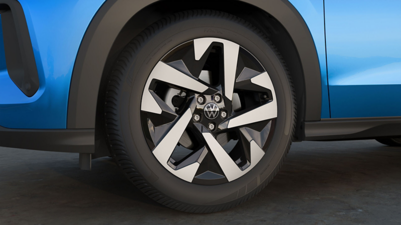 Rines de aluminio, logo VW, llanta y salpicadera de Tera 2026. 