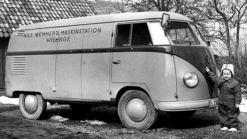 En av den första generationens folkabussar i Sverige