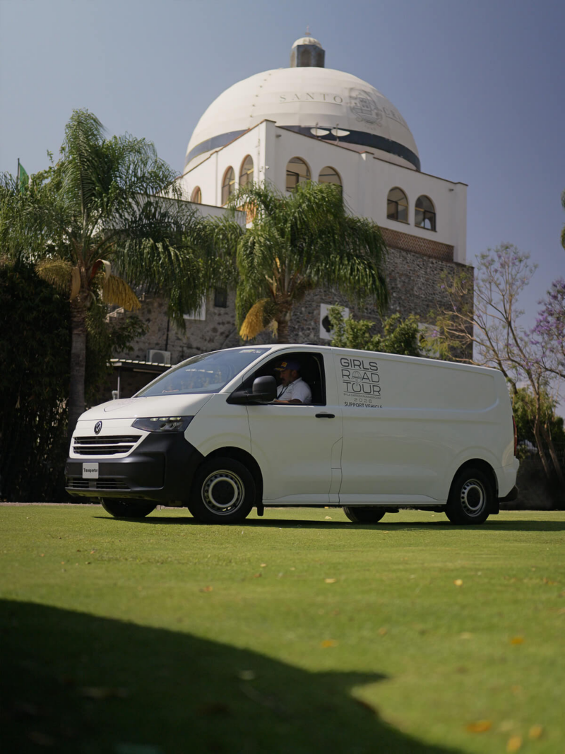 Transporter Cargo Van, camioneta de trabajo para transporte de mercancía y logística