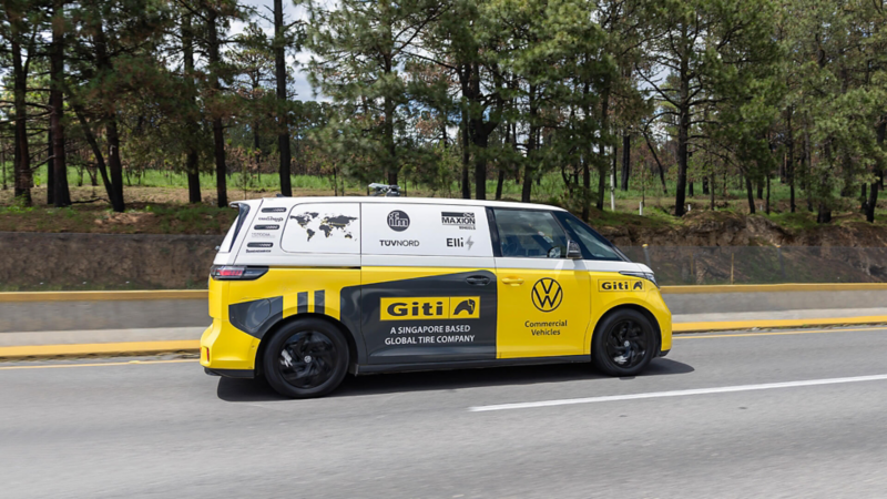 Recorriendo el mundo a bordo de un vehículo eléctrico VW iD. Buzz