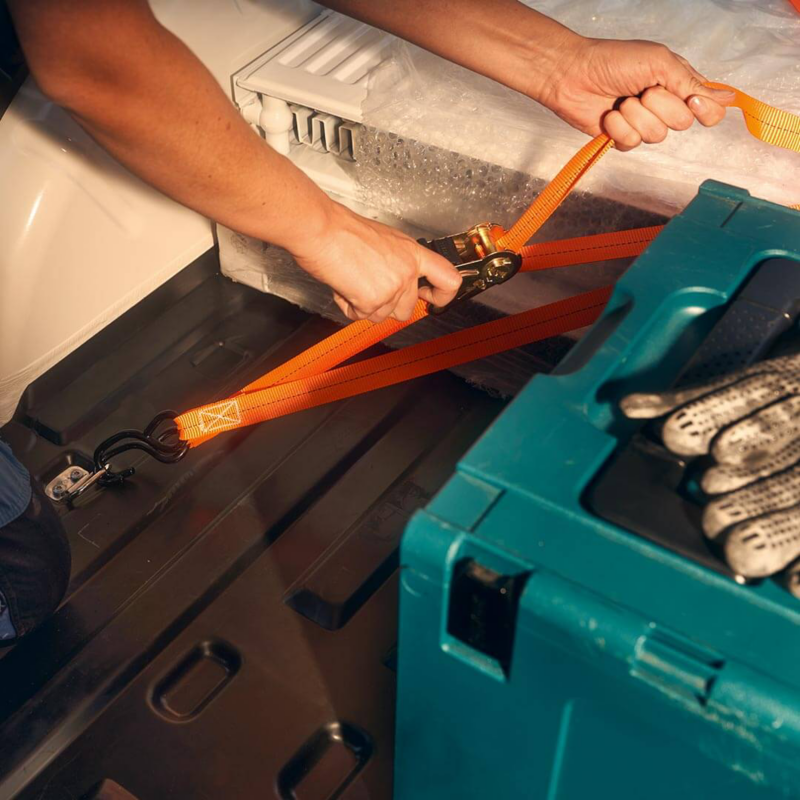 Con las argollas de sujeción de carga de Caddy Cargo lleva todo lo que necesites de forma segura