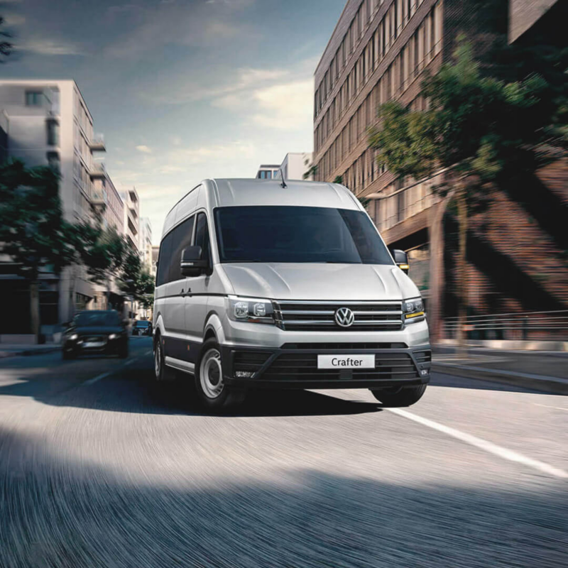Camioneta tipo van para transporte de pasajeros VW Crafter