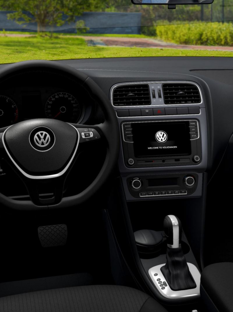 Interior de Volkswagen Vento 2022, versión Join.