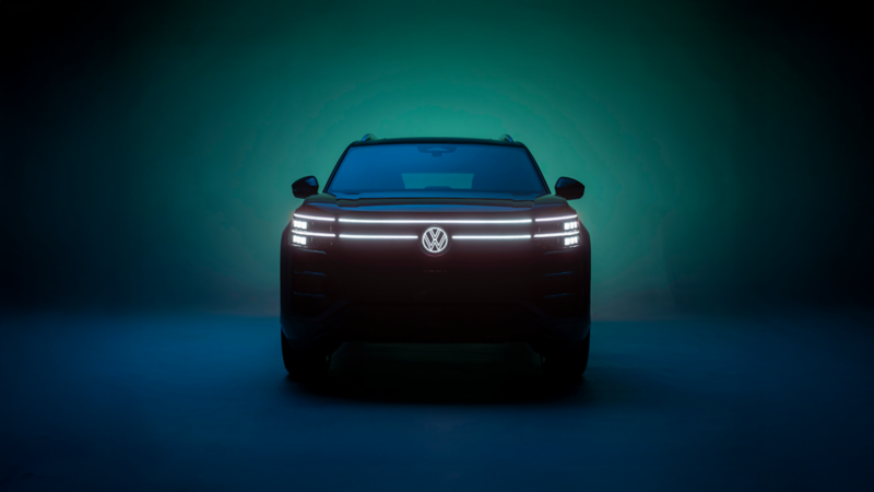 Front three-quarter shot of a 2027 Atlas. 