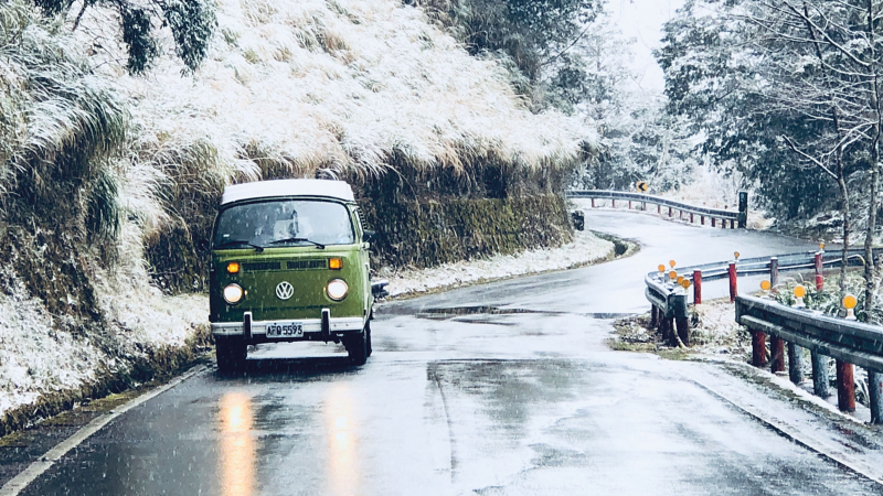 王志忠T2雪地照