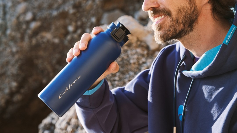 Blue California design thermos bottle