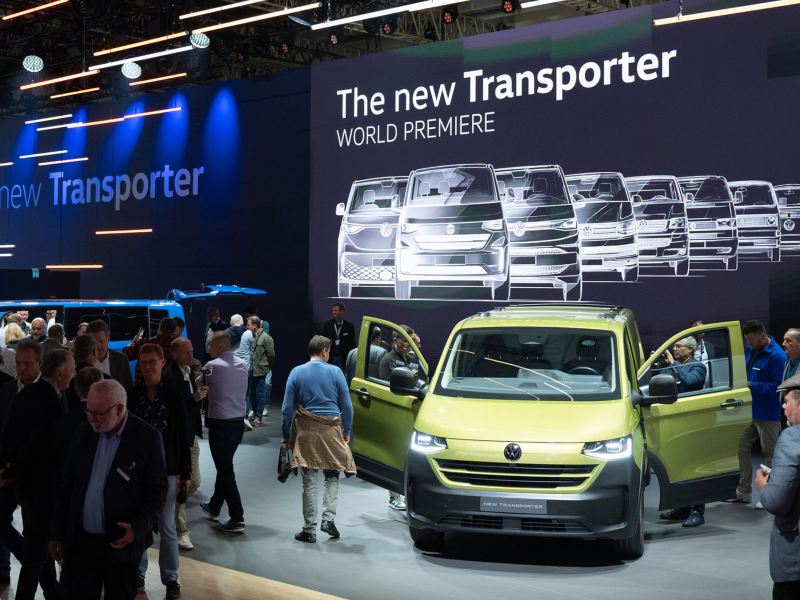 Nya Volkswagen Transporter elskåpbil på IAA motormässa