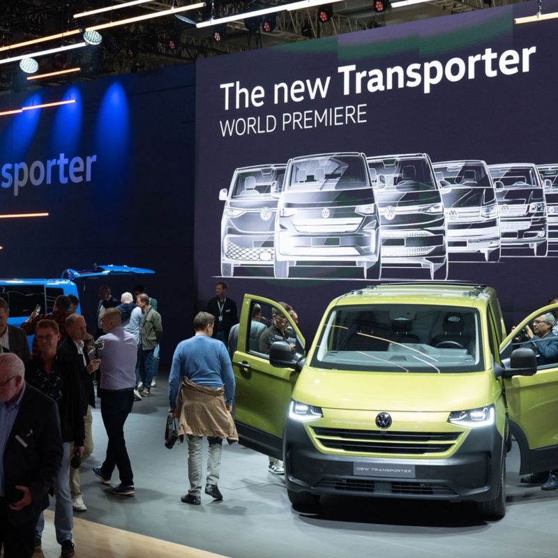 Nya Volkswagen Transporter elskåpbil på IAA motormässa