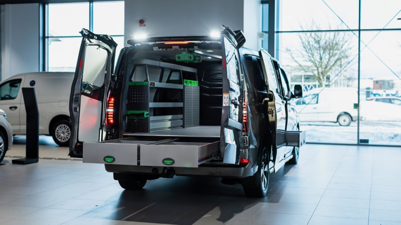 Inredning från System Edström i en VW Transporter T7