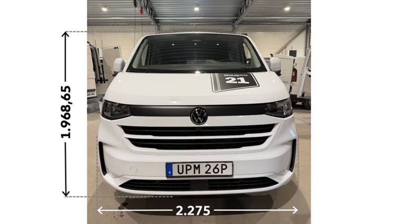 Måttskiss VW Transporter Twin Cabin Salming Edition framifrån: bredd och höjd.