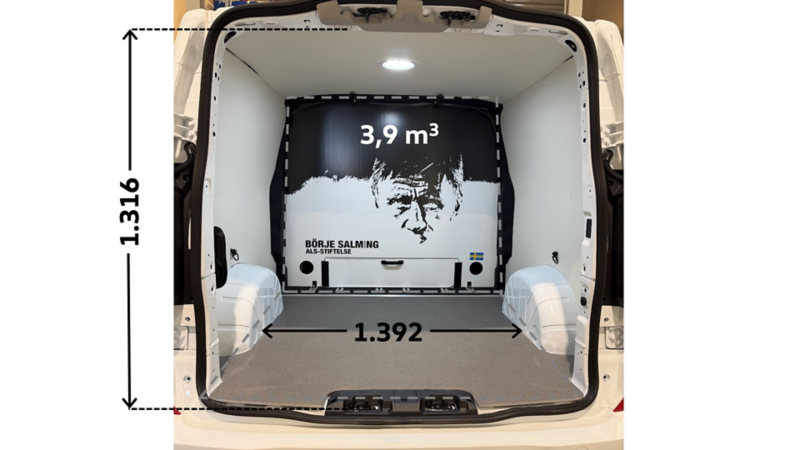 Måttskiss VW Transporter Twin Cabin Salming Edition framifrån: lastytans höjd och bredd.