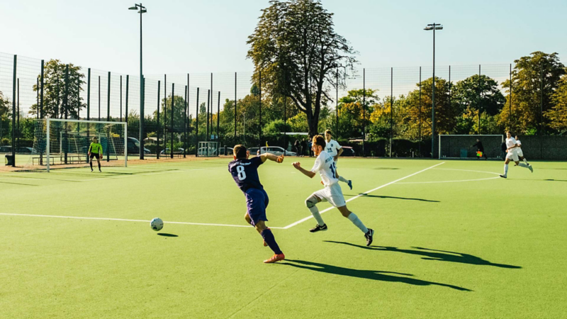 FC Internationale Berlin II und BSV Eintract Mahlsdorf II im Spiel