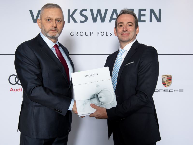Nowe umowy pomiędzy Volkswagen Group Polska i dealerami