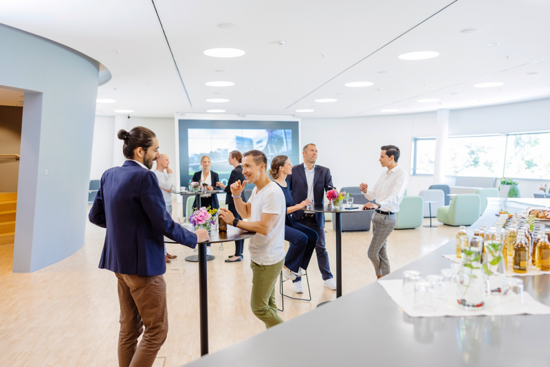 ID Studio mit Besuchern bei einer Veranstaltung